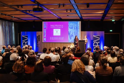 Eröffnung der Jubiläumstagung.